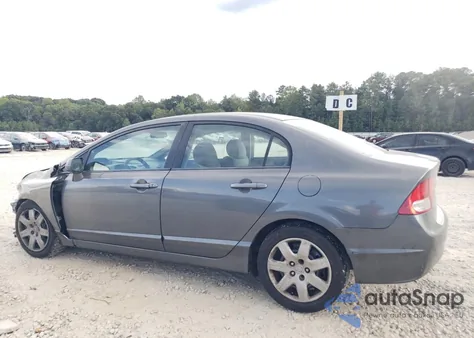 2011 Honda Civic Lx z USA, uszkodzony, nr VIN 2HGFA1F53BH300373